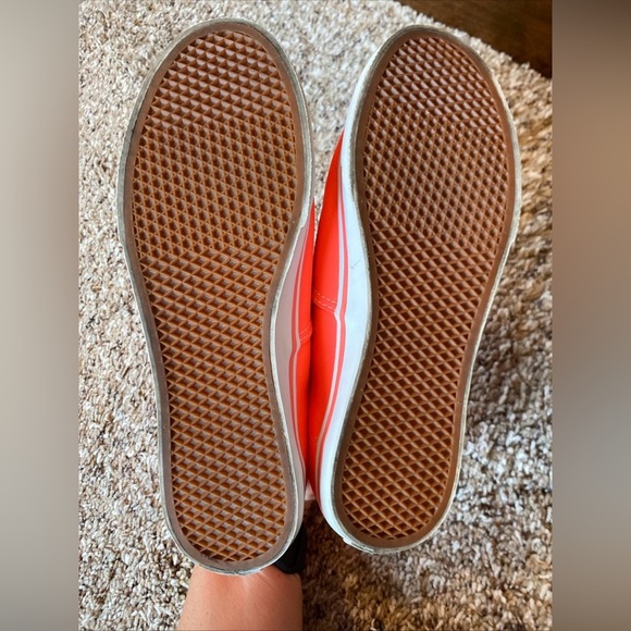 VANS Womens Size 7 Bright Neon Pink Orange Low Top Canvas Sneakers TC6D - Picture 5 of 5